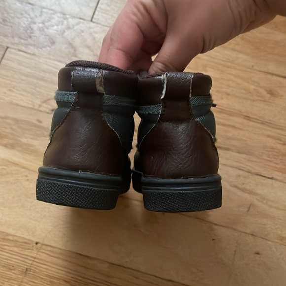 A little used but still looks in pretty good condition (: - Picture 4 of 6